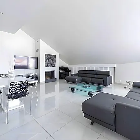 Appartamento Luxury Penthouse 120ma In The Heart Of *