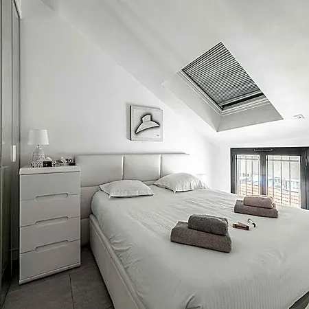 Luxury Penthouse 120ma In The Heart Of Appartamento Cannes