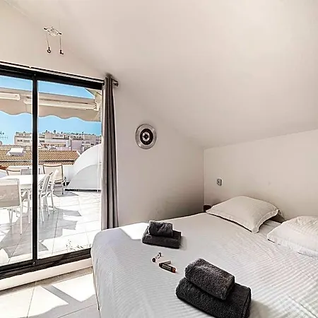 Luxury Penthouse 120ma In The Heart Of 3* Cannes